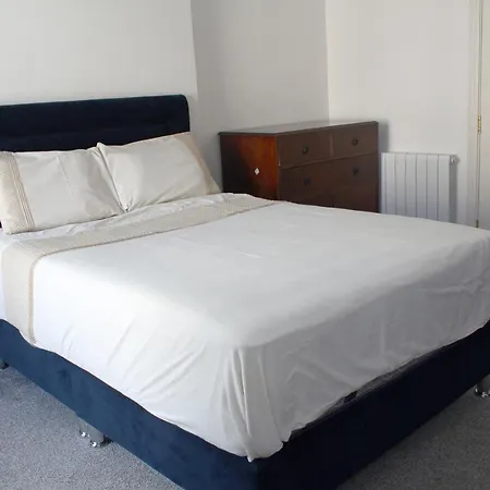 Apartman Newly Restored Large One Bed *