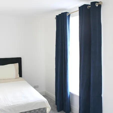 Lägenhet Newly Restored Large One Bed Limerick Junction