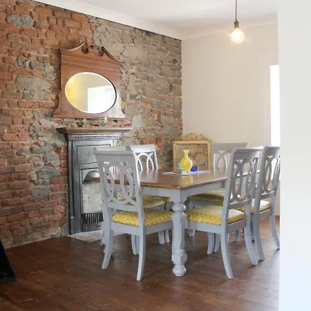 Newly Restored Large One Bed Apartman